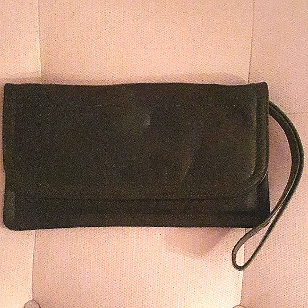 Green wristlet clutch - Picture 1 of 4